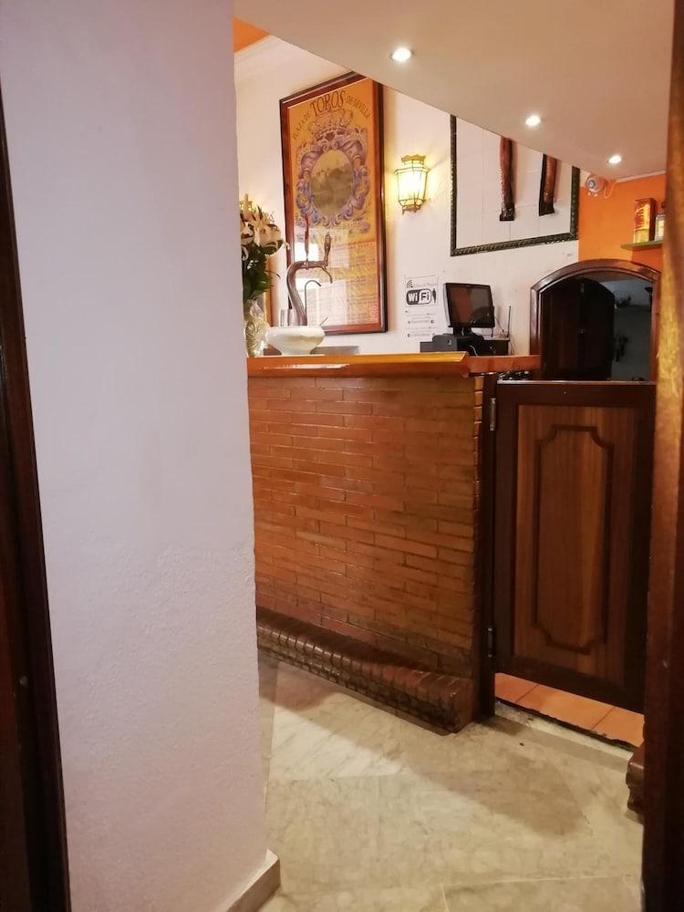 塞维利亚 西尔皮斯旅馆酒店 外观 照片